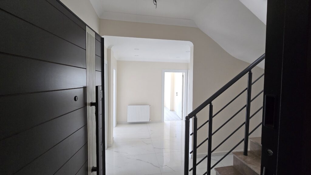 Gömeç Satılık 3+1 Dubleks Daire giriş