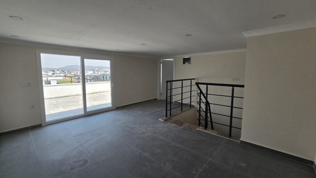 Gömeç Satılık 3+1 Dubleks Daire üst antre