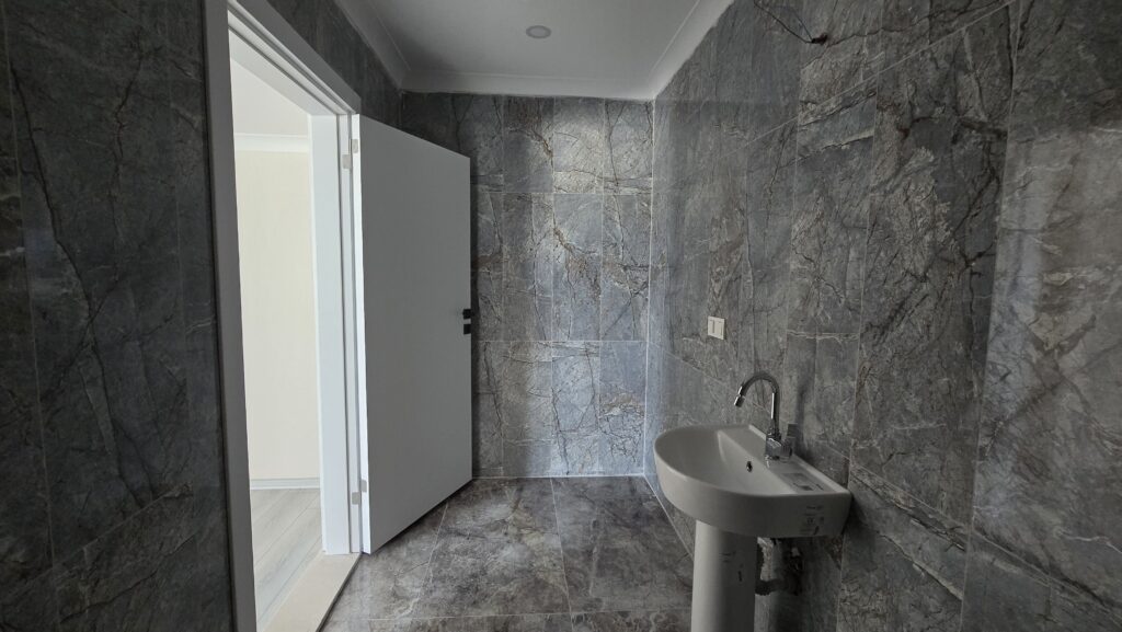 Gömeç Satılık 3+1 Dubleks Daire ebeveyn banyosu 3