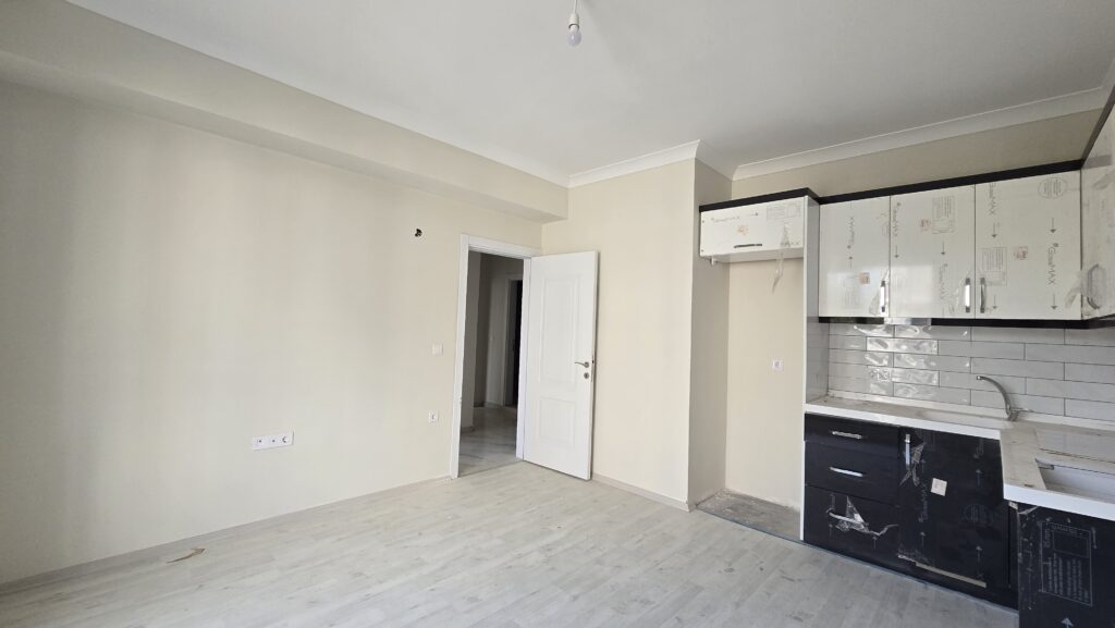 Gömeç Satılık Daire Ön Cephe Ara Kat Salon 5