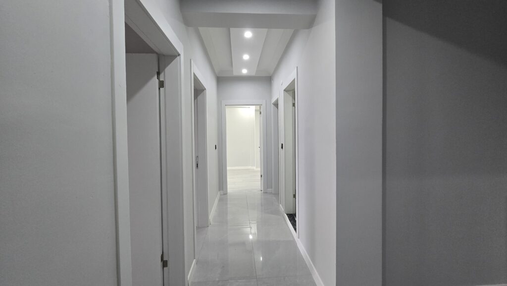 Gömeç Yaya Mahallesi 2+1 Ara Kat Daire Ana Cadde Üstü antre 2