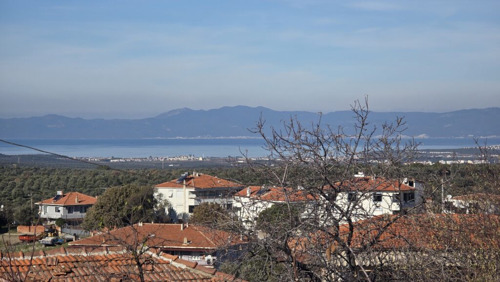 Gömeç Ulubeyler Satılık Köy Evi Manzara 2