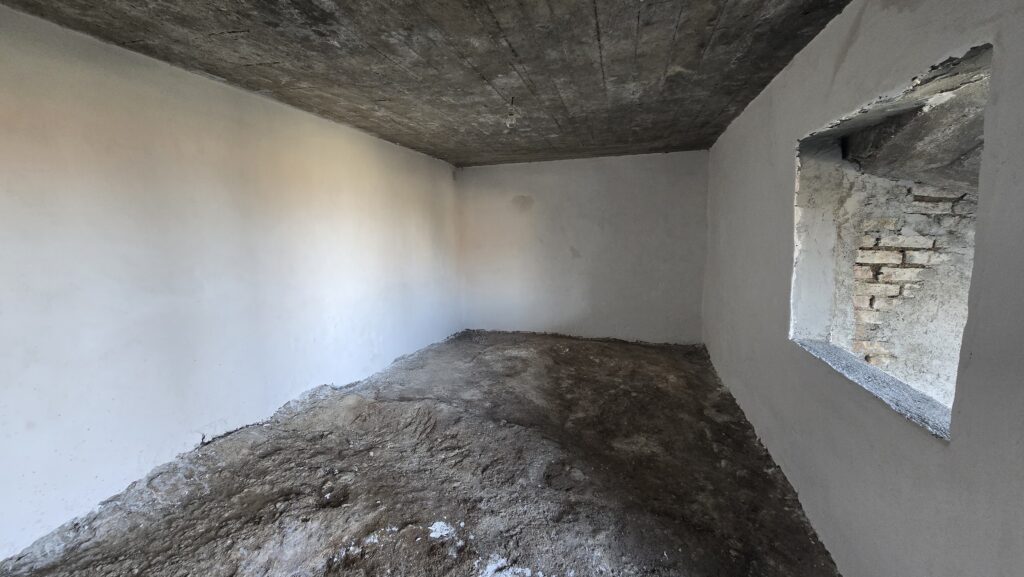 Gömeç Ulubeyler Satılık Köy Evi Bodrum Oda 1