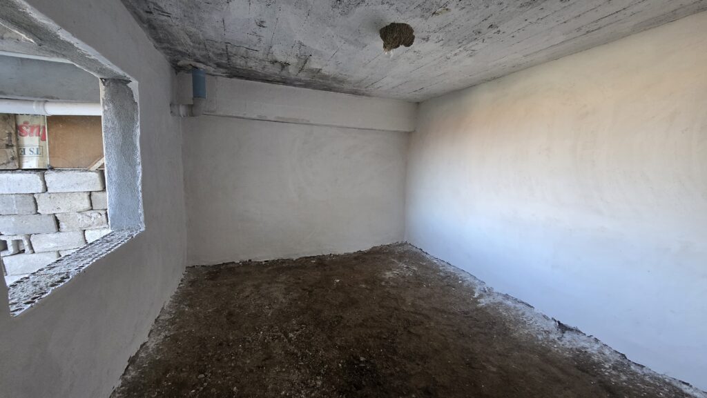 Gömeç Ulubeyler Satılık Köy Evi Bodrum Oda 2