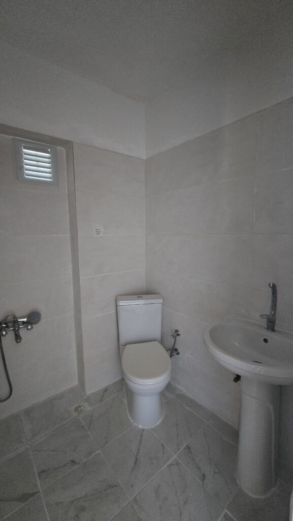 Gömeç Ulubeyler Satılık Köy Evi  Tuvalet 4