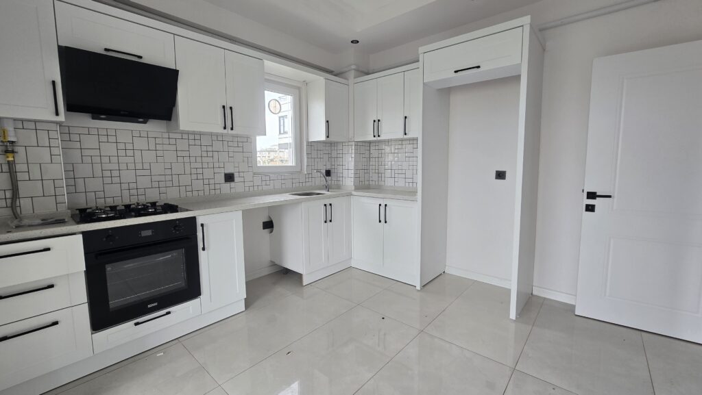 Gömeç satılık daire kombisi takılı mutfak 2