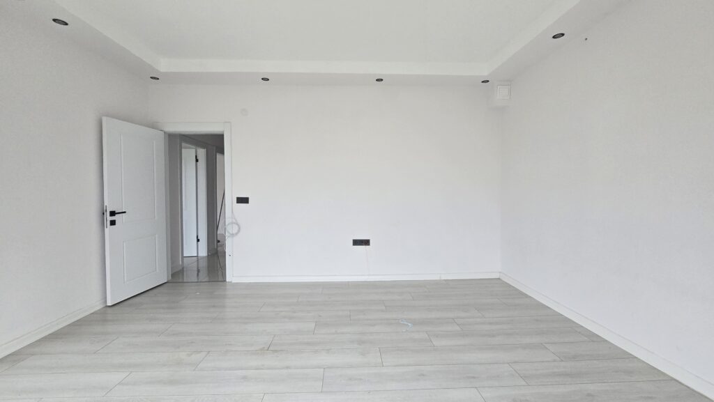 Gömeç satılık daire kombisi takılı salon 5