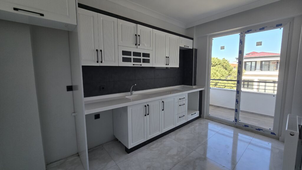 Gömeç satılık ön cephe mutfak 1